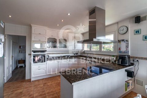 6 bedrooms house for sale in Sant Just Desvern, Barcelona, Catalonia, Spain № 7921 - photo 17
