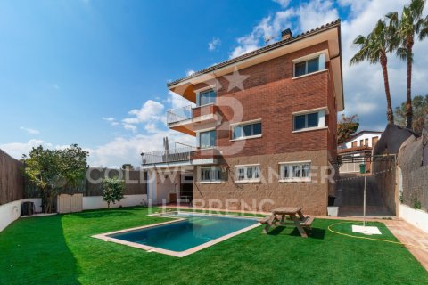 Сasa de 6 dormitorios en venta en Sant Just Desvern, Barcelona, Cataluña, Spain № 7921