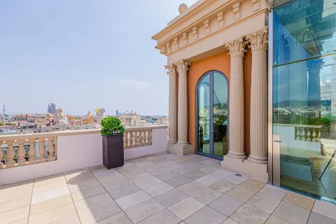 Apartamento de 4 dormitorios en venta en Barcelona, Cataluña, Spain № 1745 - foto 7