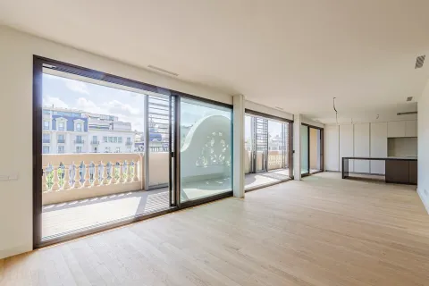 5 bedrooms apartment for sale in Barcelona, Catalonia, Spain № 1742 - photo 4