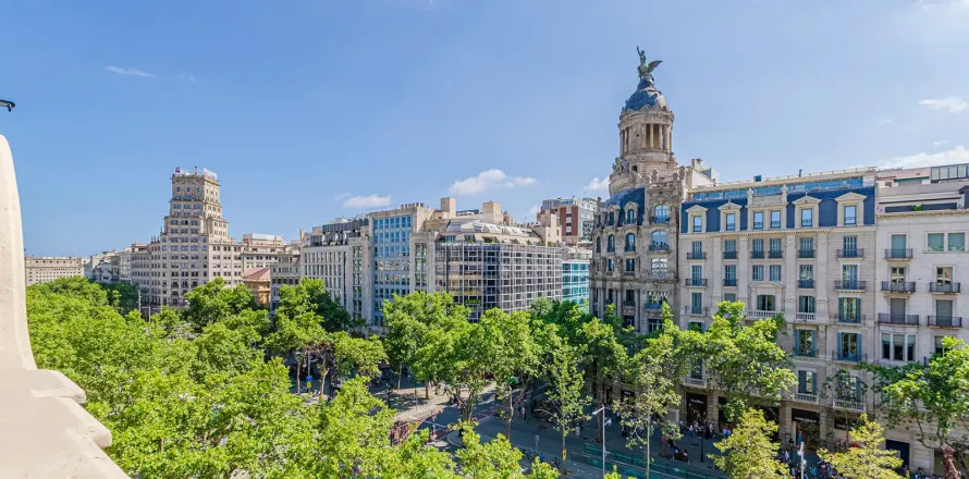 5 bedrooms apartment for sale in Barcelona, Catalonia, Spain № 1742