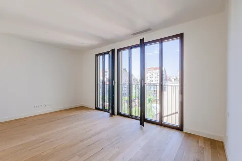 5 bedrooms apartment for sale in Barcelona, Catalonia, Spain № 1742 - photo 18