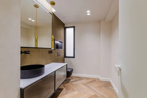Apartamento de 3 dormitorios en venta en Barcelona, Cataluña, Spain № 1741 - foto 11
