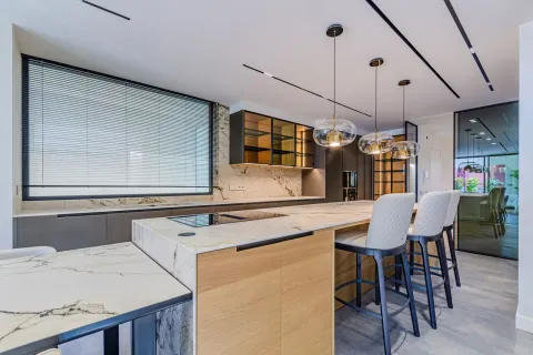 Apartamento de 3 dormitorios en venta en Barcelona, Cataluña, Spain № 1741 - foto 2