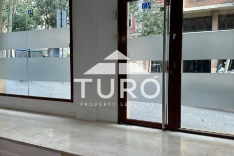 165 sq.m. commercial property for sale in Barcelona, Catalonia, Spain № 1913 - photo 15