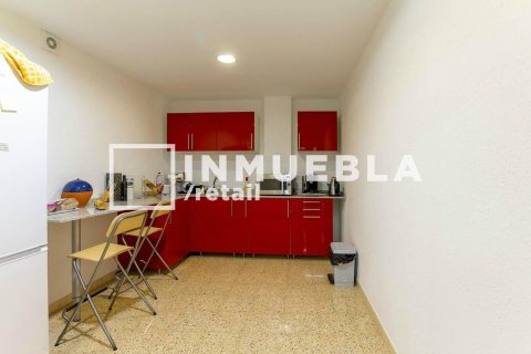 Propiedad comercial de 380 m² en venta en Barcelona, Cataluña, Spain № 1916 - foto 26