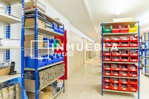 Propiedad comercial de 380 m² en venta en Barcelona, Cataluña, Spain № 1916 - foto 22