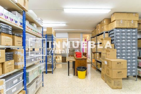 Propiedad comercial de 380 m² en venta en Barcelona, Cataluña, Spain № 1916 - foto 25