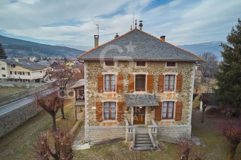 Сasa de 9 dormitorios en venta en Cataluña, Spain № 5867 - foto 3