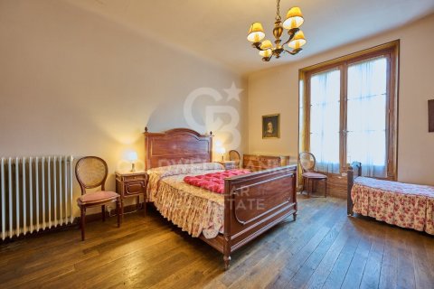 Сasa de 9 dormitorios en venta en Cataluña, Spain № 5867 - foto 22