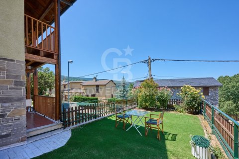 Сasa de 3 dormitorios en venta en Cataluña, Spain № 5862 - foto 8