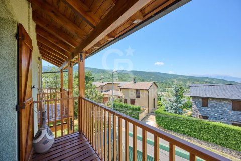Сasa de 3 dormitorios en venta en Cataluña, Spain № 5862 - foto 21