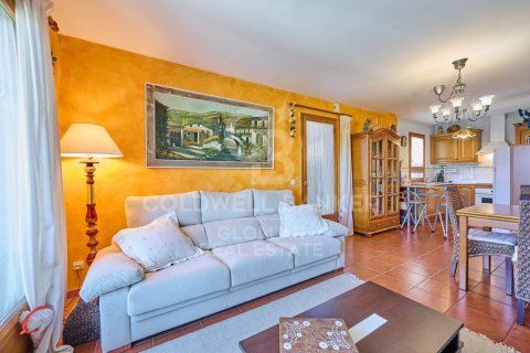 Сasa de 3 dormitorios en venta en Cataluña, Spain № 5862 - foto 14