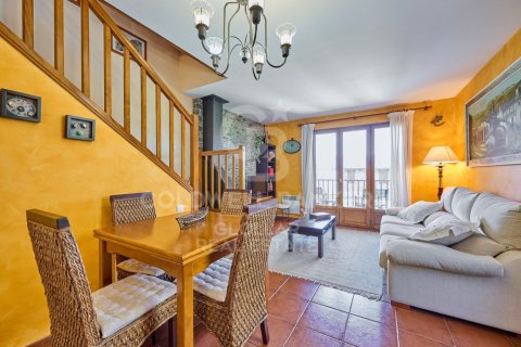 Сasa de 3 dormitorios en venta en Cataluña, Spain № 5862 - foto 9