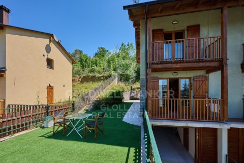 Сasa de 3 dormitorios en venta en Cataluña, Spain № 5862 - foto 2