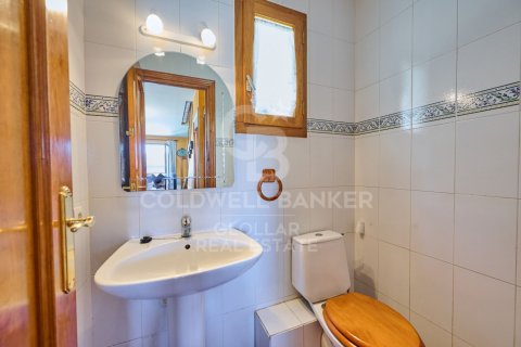 Сasa de 3 dormitorios en venta en Cataluña, Spain № 5862 - foto 25