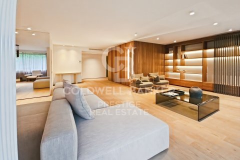 Apartamento de 5 dormitorios en venta en Barcelona, Cataluña, Spain № 5863 - foto 6