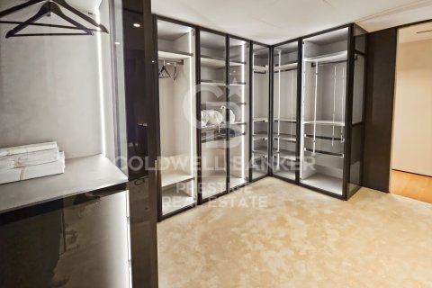 Apartamento de 5 dormitorios en venta en Barcelona, Cataluña, Spain № 5863 - foto 13
