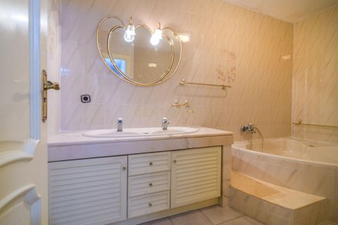 5 bedrooms house for sale in Sant Vicenc Dels Horts, Barcelona, Catalonia, Spain № 9051 - photo 25