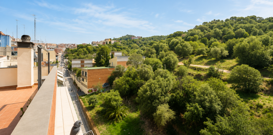 2 bedrooms apartment for sale in Barcelona, Catalonia, Spain № 9049