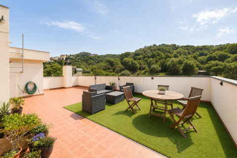 2 bedrooms apartment for sale in Barcelona, Catalonia, Spain № 9049 - photo 2