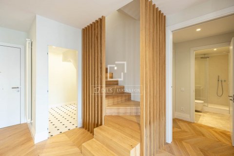 3 bedrooms penthouse for sale in Barcelona, Catalonia, Spain № 8654 - photo 16