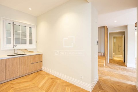 3 bedrooms penthouse for sale in Barcelona, Catalonia, Spain № 8654 - photo 13
