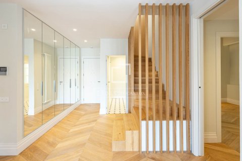 3 bedrooms penthouse for sale in Barcelona, Catalonia, Spain № 8654 - photo 14