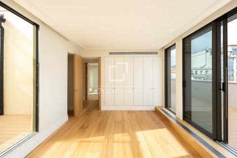 3 bedrooms penthouse for sale in Barcelona, Catalonia, Spain № 8654 - photo 24