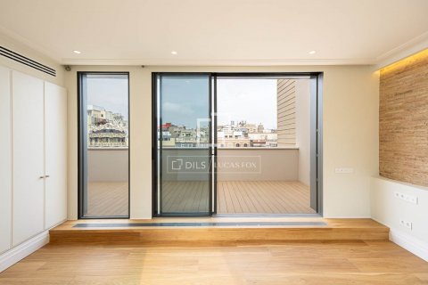 3 bedrooms penthouse for sale in Barcelona, Catalonia, Spain № 8654 - photo 28