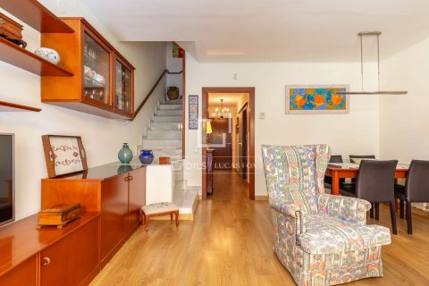 4 bedrooms villa for sale in Sant Just Desvern, Barcelona, Catalonia, Spain № 8656 - photo 12