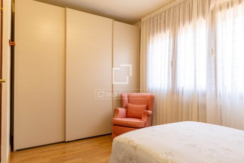 4 bedrooms villa for sale in Sant Just Desvern, Barcelona, Catalonia, Spain № 8656 - photo 20