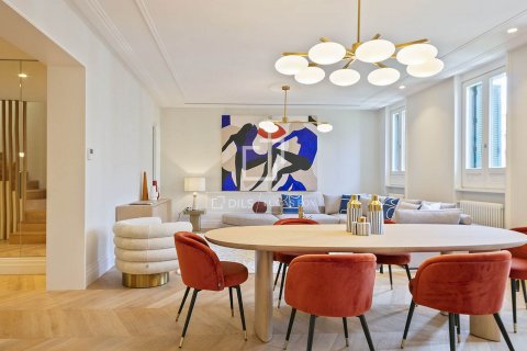Ático de 3 dormitorios en venta en Barcelona, Cataluña, Spain № 8652 - foto 6