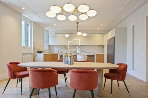 Ático de 3 dormitorios en venta en Barcelona, Cataluña, Spain № 8652 - foto 7