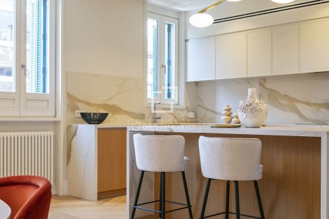 Ático de 3 dormitorios en venta en Barcelona, Cataluña, Spain № 8652 - foto 8