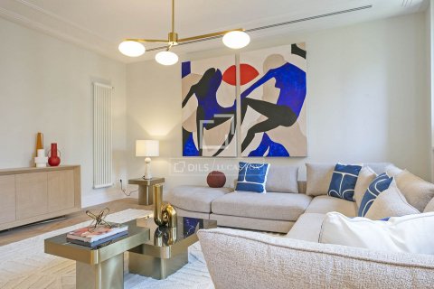 Ático de 3 dormitorios en venta en Barcelona, Cataluña, Spain № 8652 - foto 3
