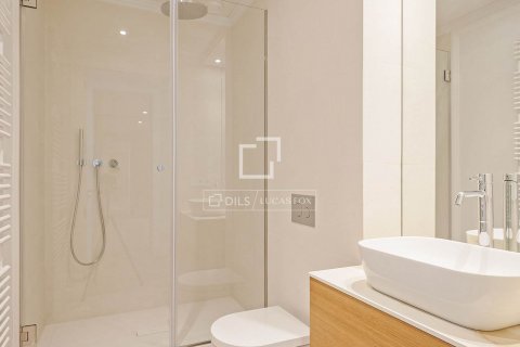 Ático de 3 dormitorios en venta en Barcelona, Cataluña, Spain № 8652 - foto 25