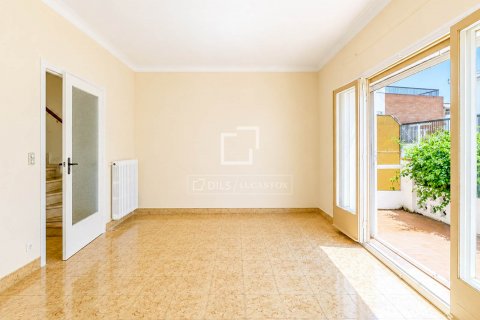 Villa de 4 dormitorios en venta en Sitges, Barcelona, Cataluña, Spain № 8655 - foto 29