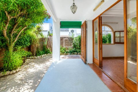 Villa de 4 dormitorios en venta en Sitges, Barcelona, Cataluña, Spain № 8655 - foto 19