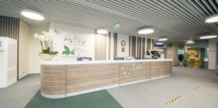 Propiedad comercial de 292 m² en venta en Barcelona, Cataluña, Spain № 1129
