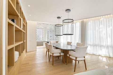 5 bedrooms apartment for sale in Pedralbes, Barcelona, Catalonia, Spain № 1128 - photo 9