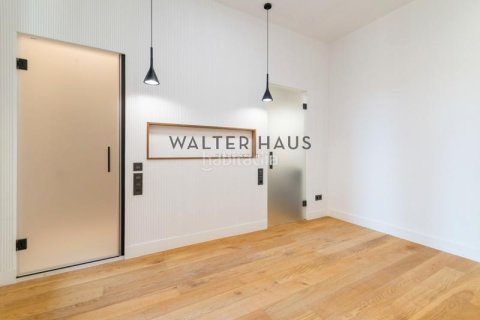 4 bedrooms apartment for sale in Eixample, Barcelona, Catalonia, Spain № 2227 - photo 27