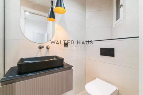 4 bedrooms apartment for sale in Eixample, Barcelona, Catalonia, Spain № 2227 - photo 15