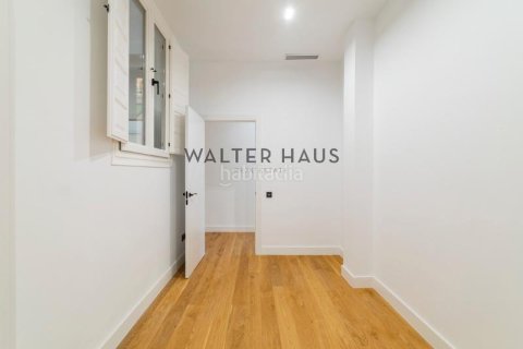 4 bedrooms apartment for sale in Eixample, Barcelona, Catalonia, Spain № 2227 - photo 14