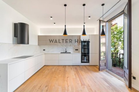 4 bedrooms apartment for sale in Eixample, Barcelona, Catalonia, Spain № 2227 - photo 7