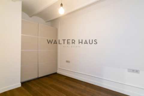 Apartamento de 3 dormitorios en venta en Eixample, Barcelona, Cataluña, Spain № 2232 - foto 20