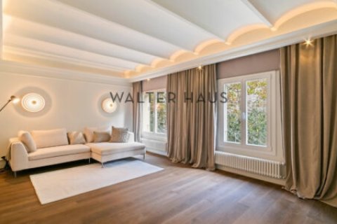 Apartamento de 3 dormitorios en venta en Eixample, Barcelona, Cataluña, Spain № 2232 - foto 5