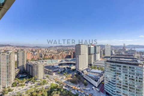 Apartamento de 3 dormitorios en venta en Sant Martí, Barcelona, Cataluña, Spain № 2229 - foto 5
