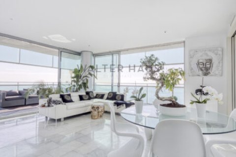 Apartamento de 3 dormitorios en venta en Sant Martí, Barcelona, Cataluña, Spain № 2229