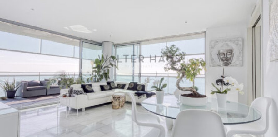 Apartamento de 3 dormitorios en venta en Sant Martí, Barcelona, Cataluña, Spain № 2229